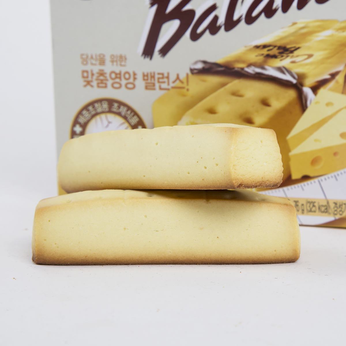 Haitai Calorie Balance Cheese Flavored Biscuit - 76g